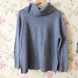 🎀 Oversized Gray Turtleneck